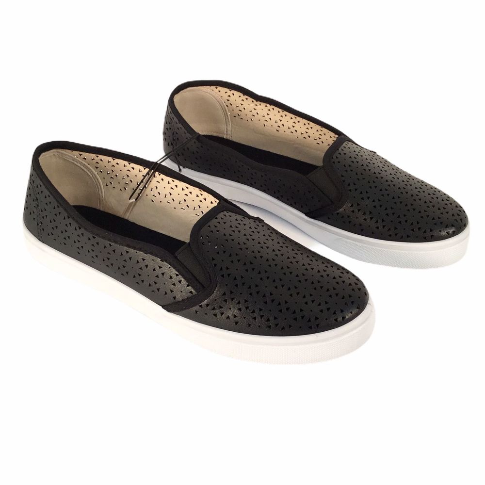 Twisted Jolene Size 11 Slip-On Sneaker Black New